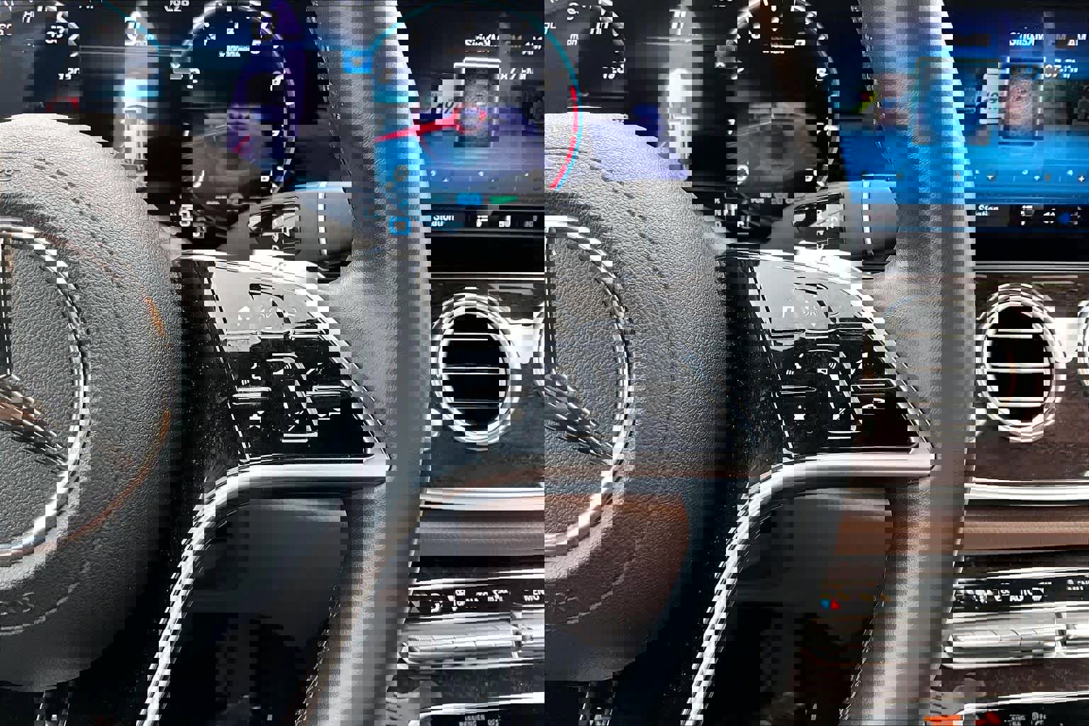 Used 2023 Mercedes-Benz E 450 4MATIC Sedan image 23