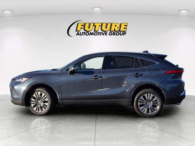 Certified 2023 Toyota Venza XLE AWD/4WD image 9