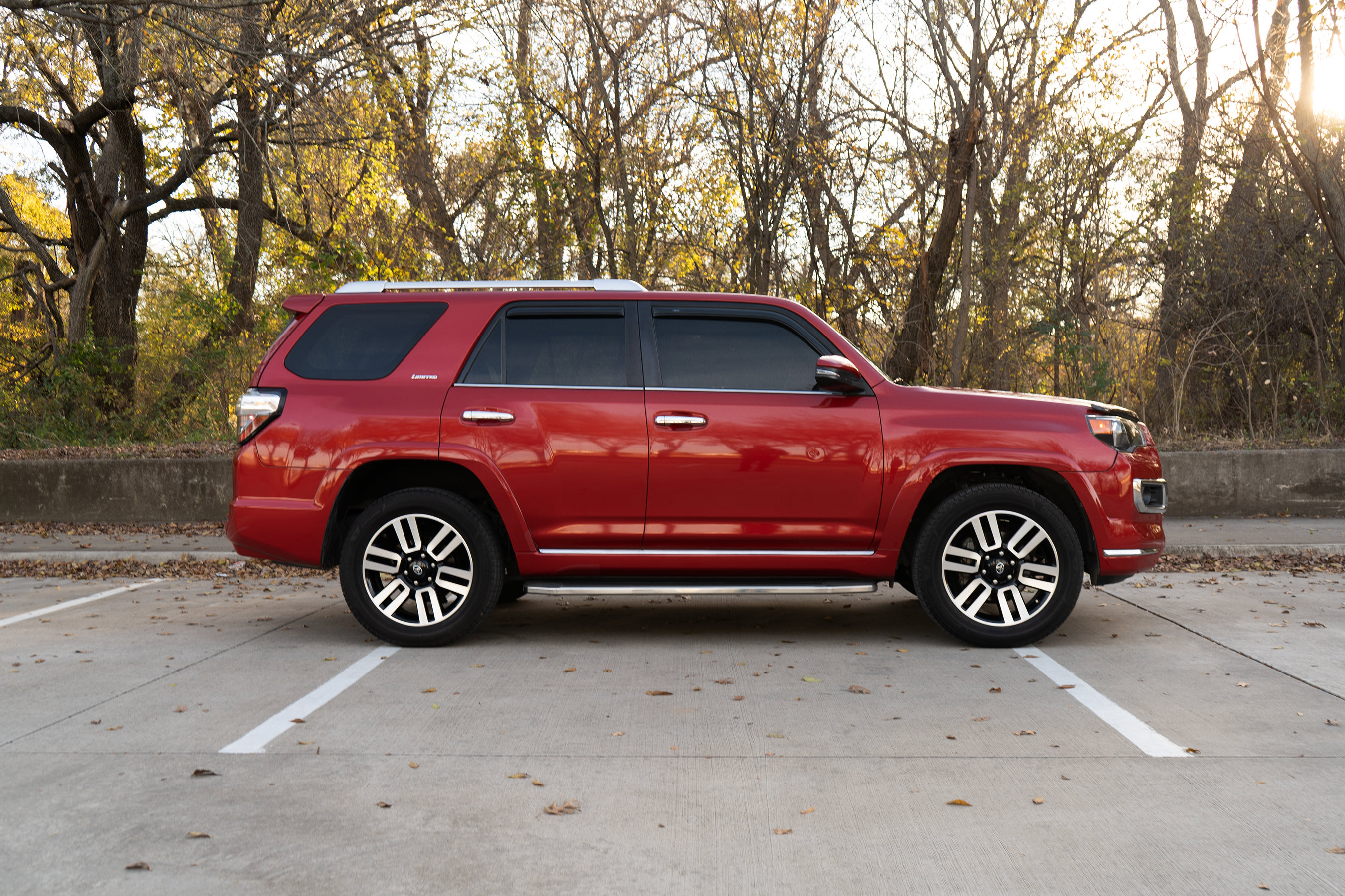 Used 2016 Toyota 4Runner Limited image 10