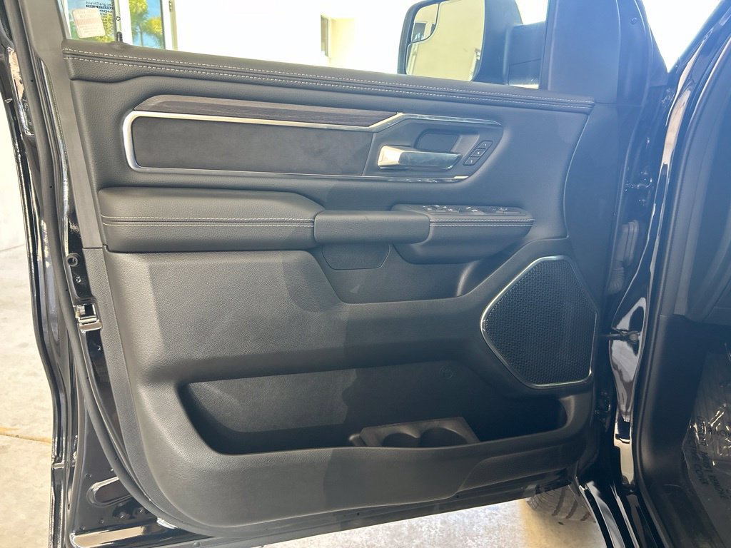 Used 2026 RAM 1500 Laramie AWD/4WD image 39