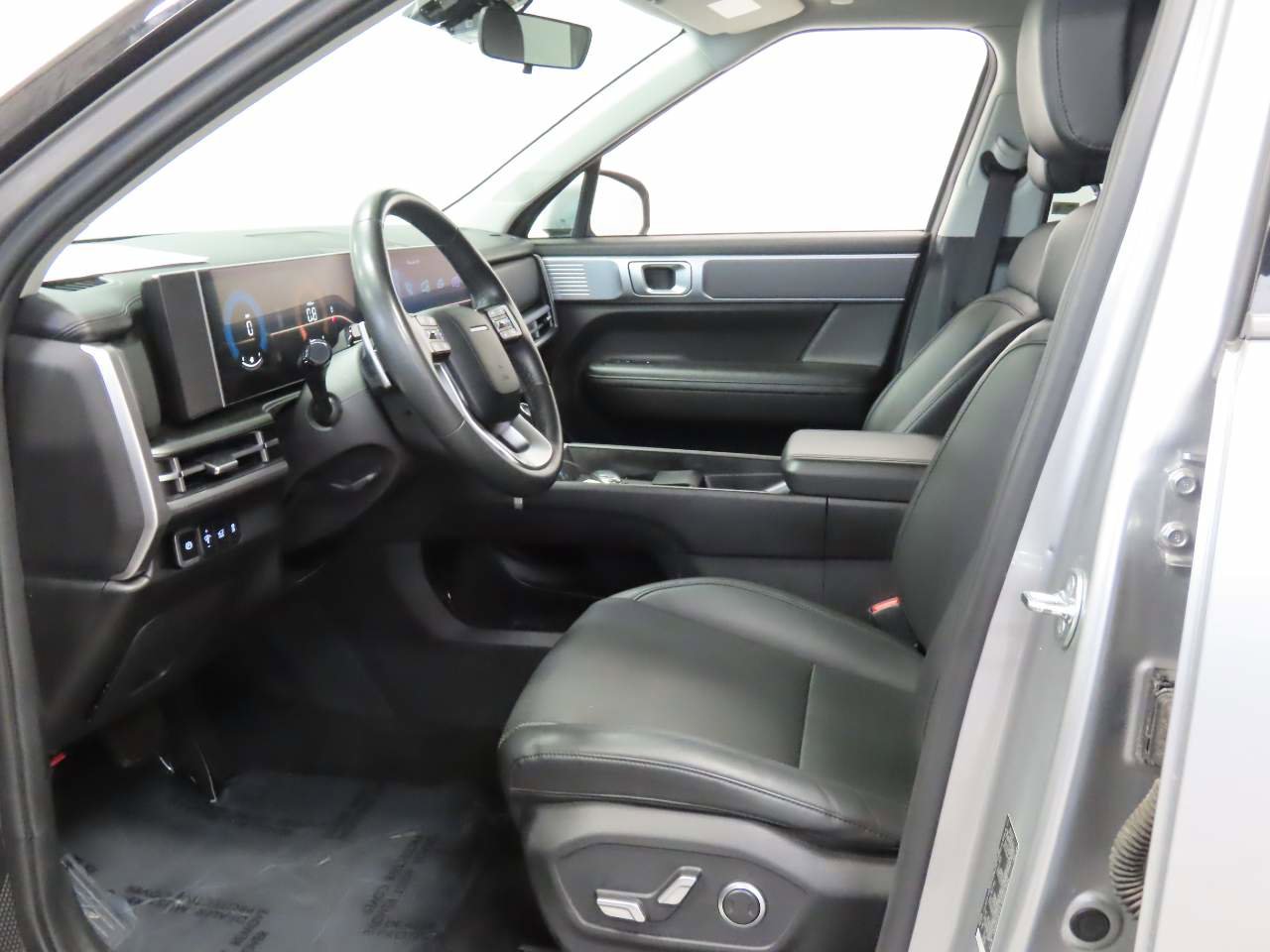 Used 2024 Hyundai Santa Fe SEL image 15