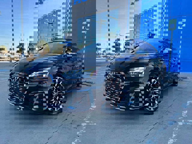 Used 2022 Audi S5 Premium image 2