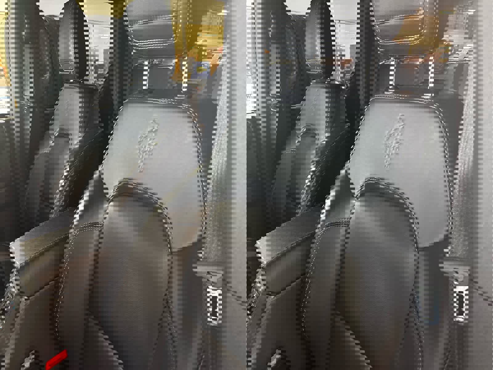 Used 2025 Ford Bronco Outer Banks image 21