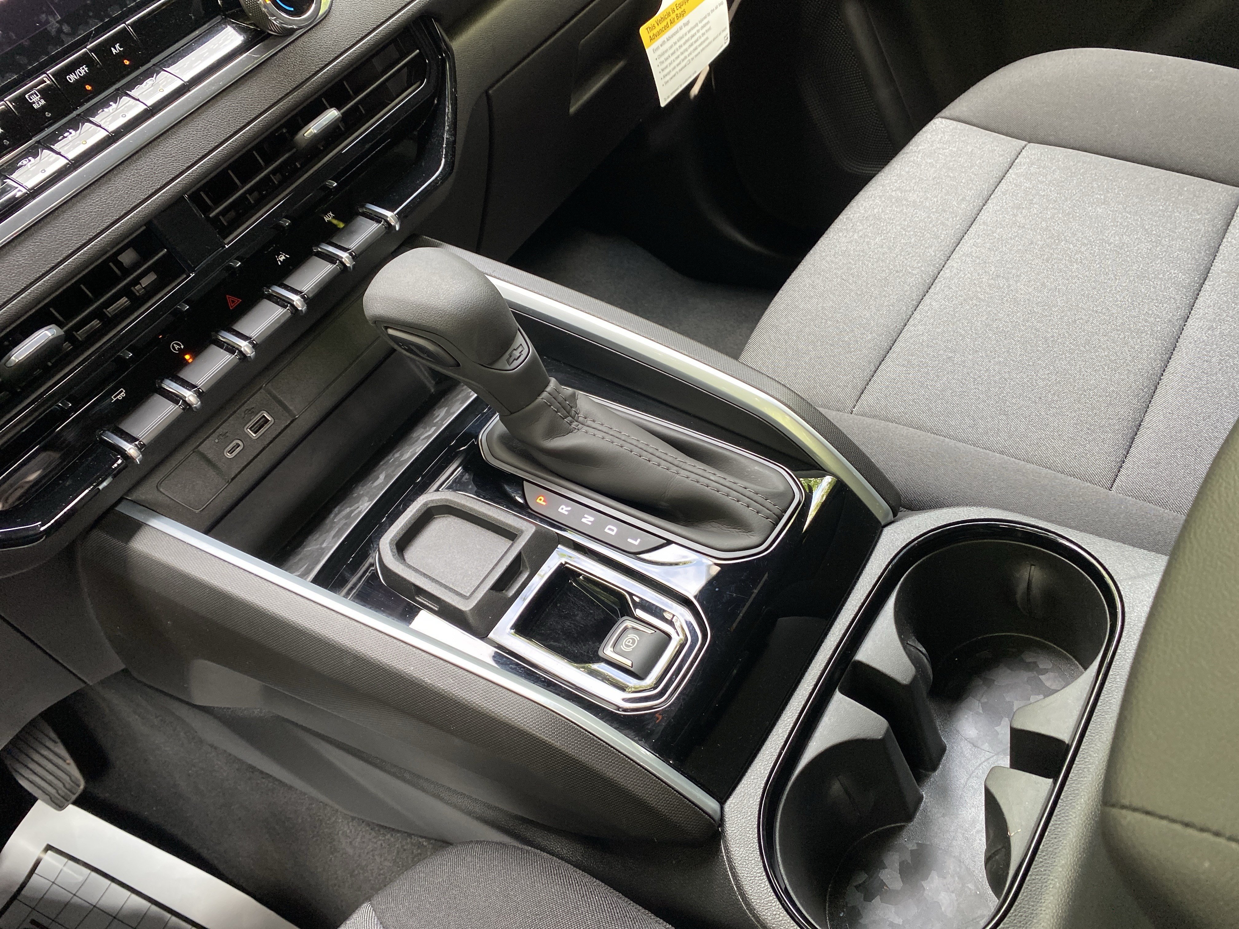 Used 2026 Chevrolet Colorado W/T RWD image 29