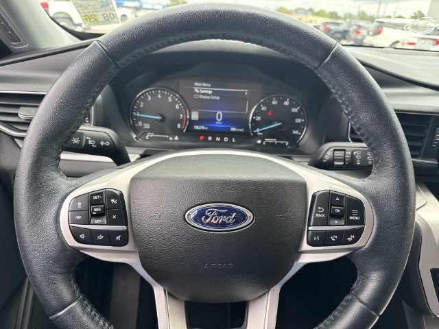 Used 2022 Ford Explorer XLT w/ Equipment Group 202A RWD image 28