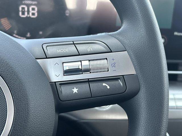 New 2027 Hyundai Kona SE AWD/4WD image 9