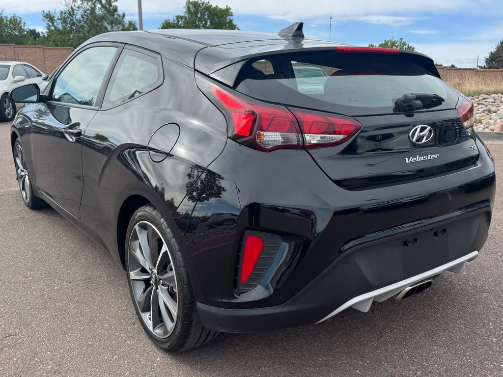 Used 2020 Hyundai Veloster 2.0 Premium FWD image 4