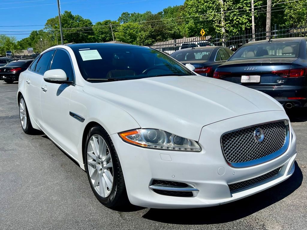 Used 2013 Jaguar XJ AWD image 3
