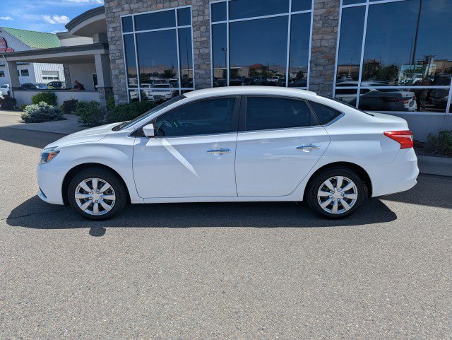 Used 2016 Nissan Sentra S FWD image 2