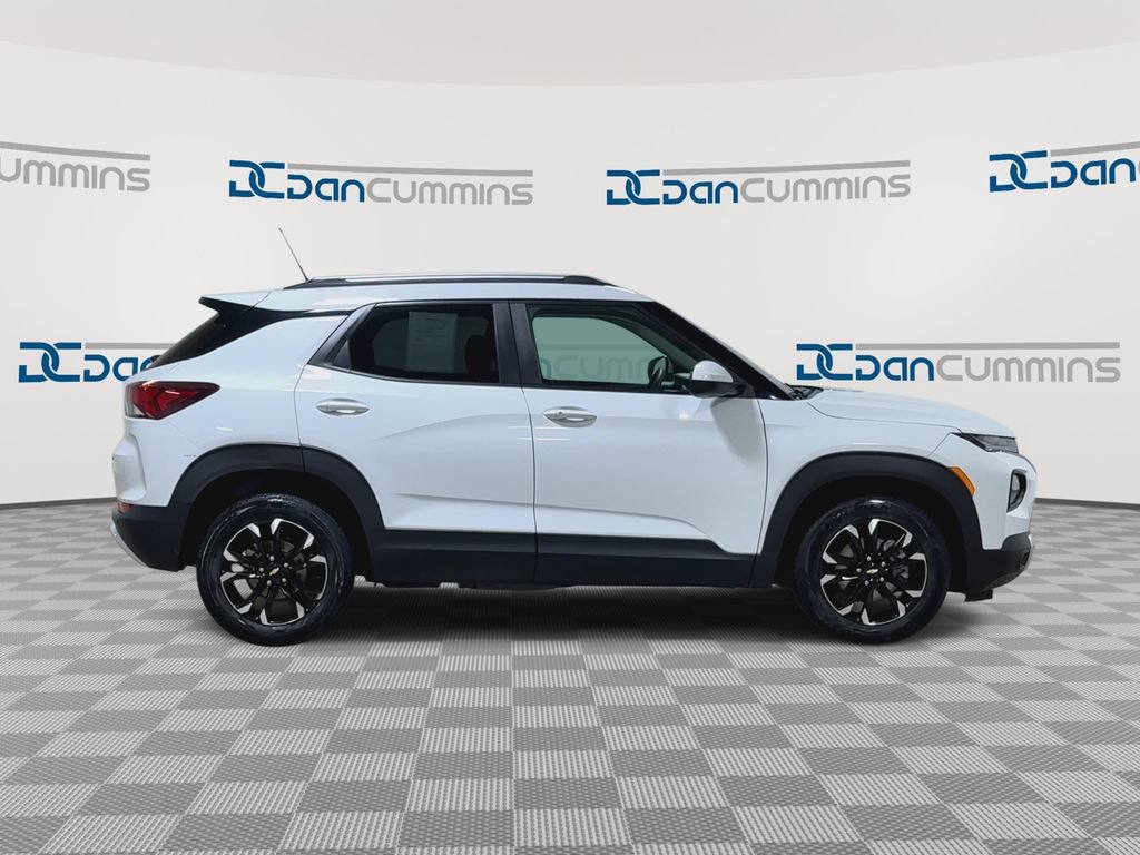 Used 2022 Chevrolet TrailBlazer LT w/ Convenience Package FWD image 9