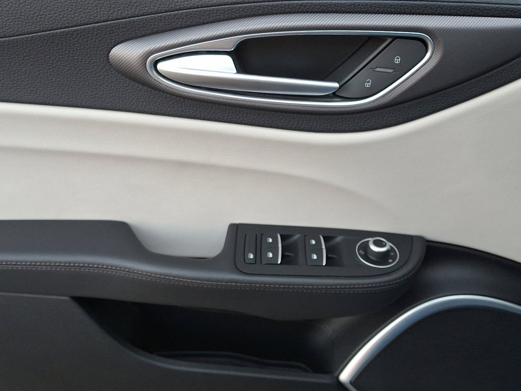 Used 2020 Alfa Romeo Giulia Ti Sport w/ Quick Order Package 22S Sport image 23