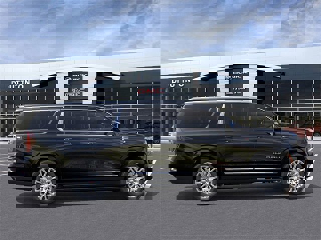 New 2026 GMC Yukon XL Denali w/ Sun & Power Step Package image 5