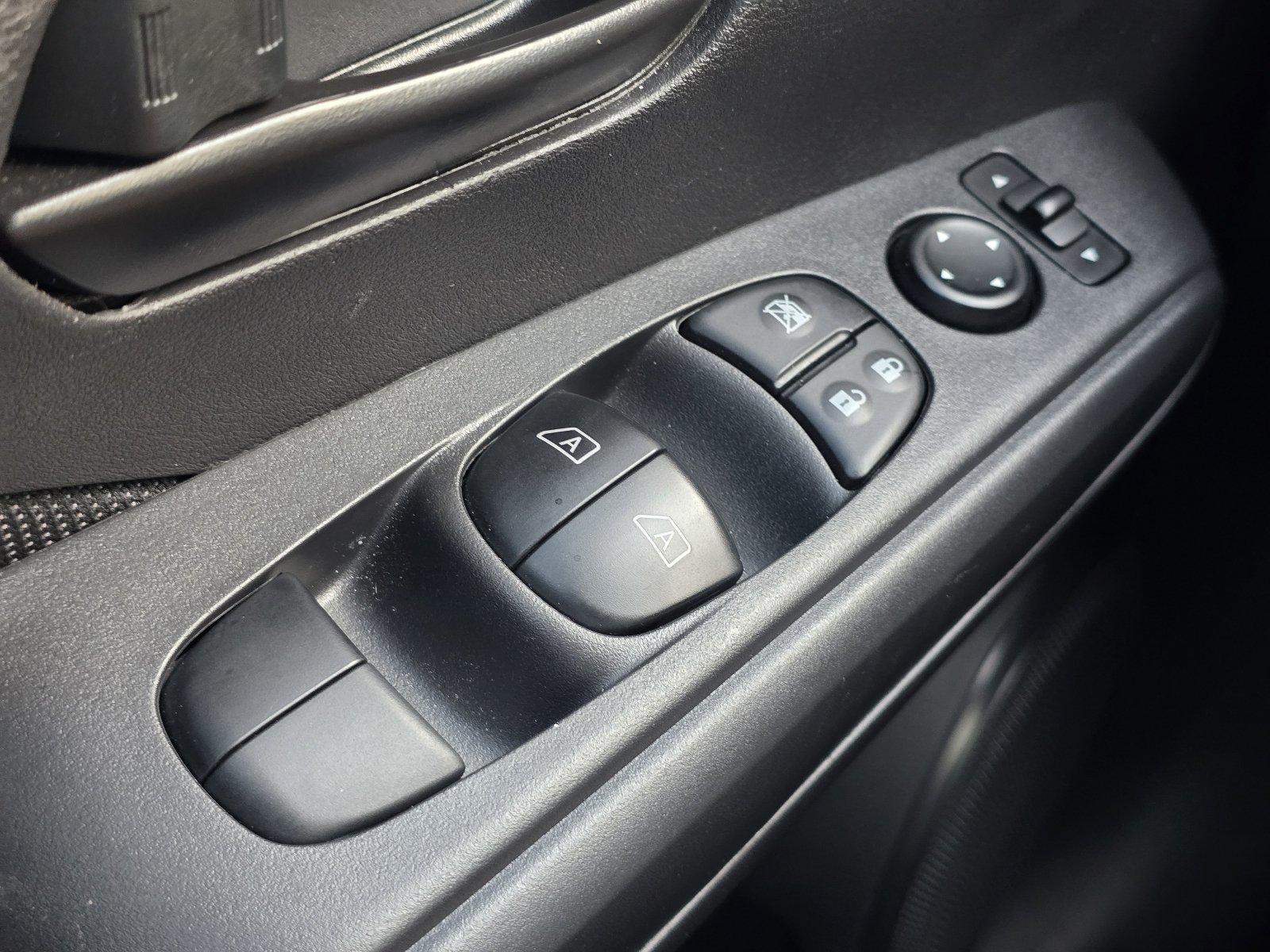 Certified 2023 Nissan Kicks S FWD image 23