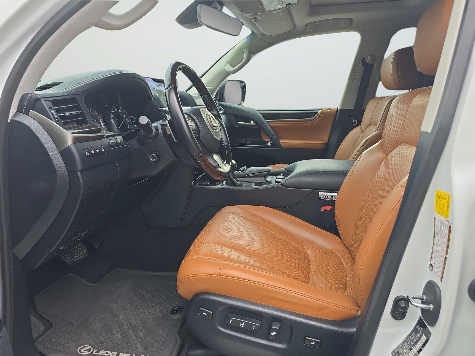 Used 2021 Lexus LX 570 4WD w/ Luxury Package image 21