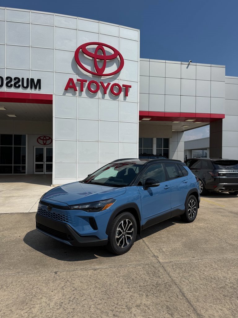 Used 2026 Toyota Corolla Cross AWD Hybrid w/ Moonroof Package image 1