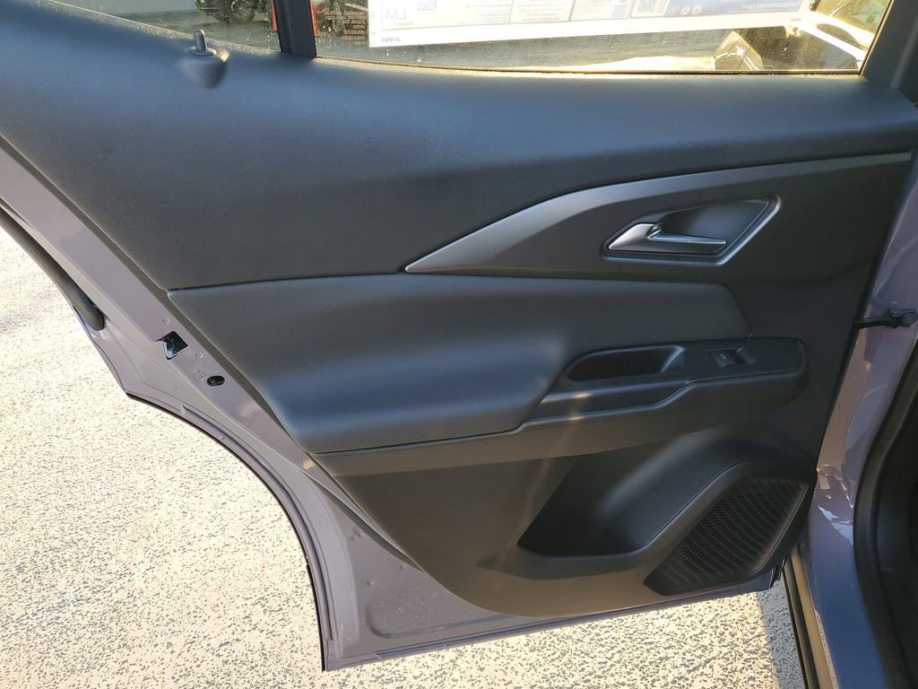 New 2026 Chevrolet Equinox EV LT image 14