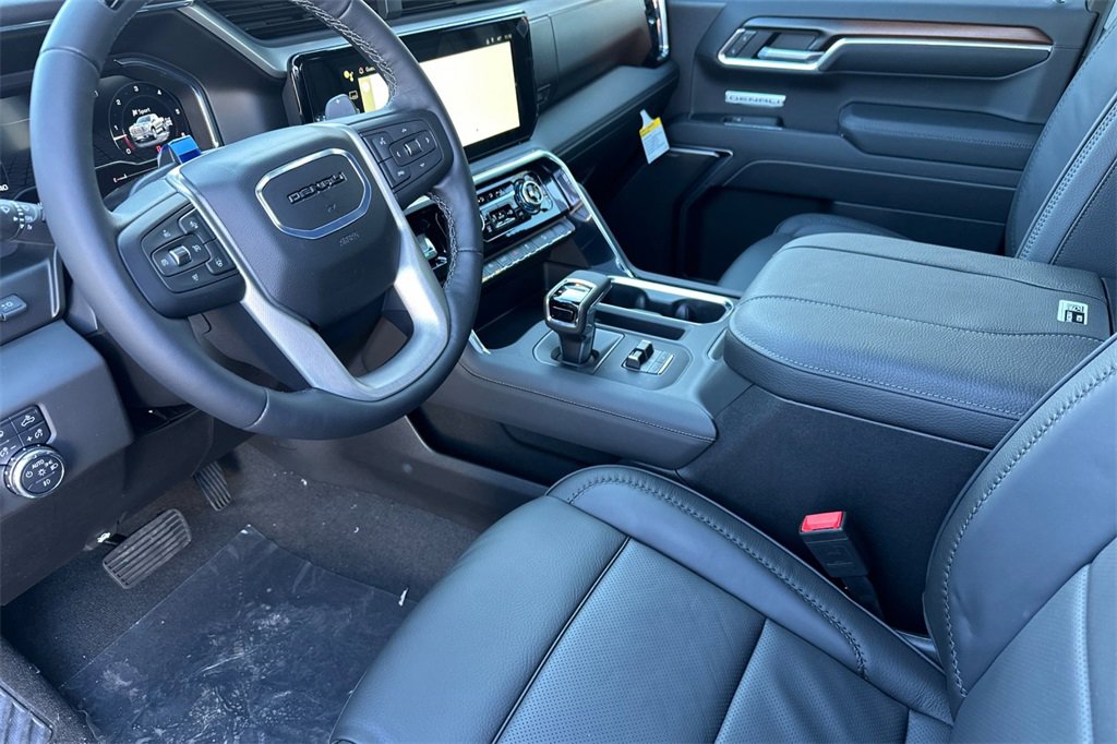 New 2025 GMC Sierra 1500 Denali image 8
