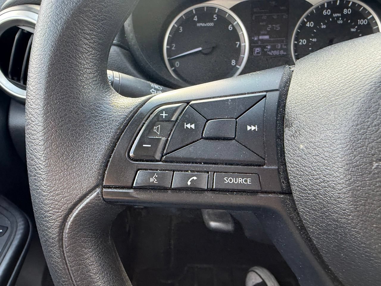 Used 2023 Nissan Versa S FWD image 12