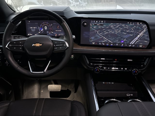 Used 2025 Chevrolet Tahoe High Country AWD/4WD image 5