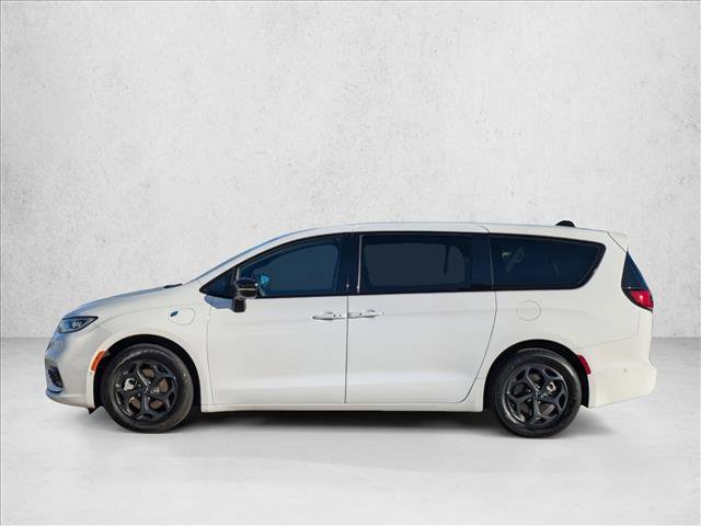 Used 2024 Chrysler Pacifica Hybrid S Appearance Pkg image 9