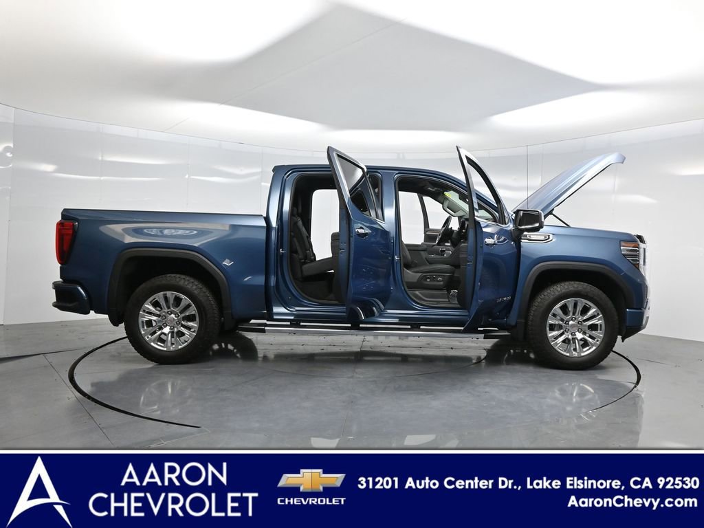 Used 2025 GMC Sierra 1500 Denali image 3