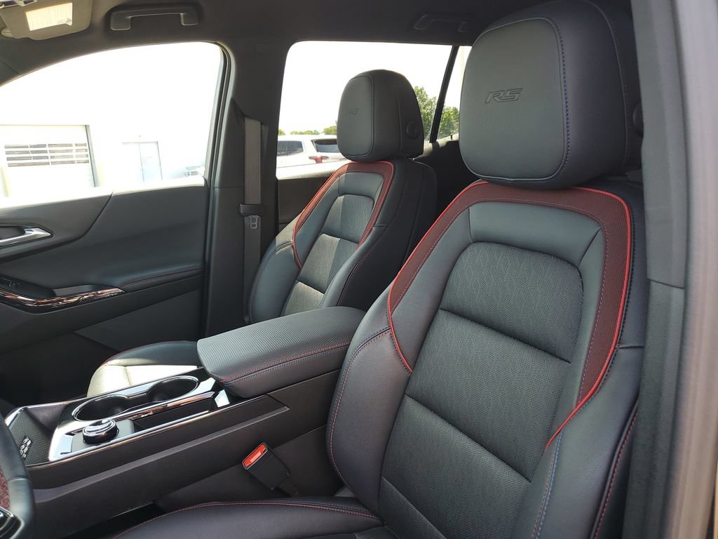 Certified 2025 Chevrolet Equinox RS FWD image 6