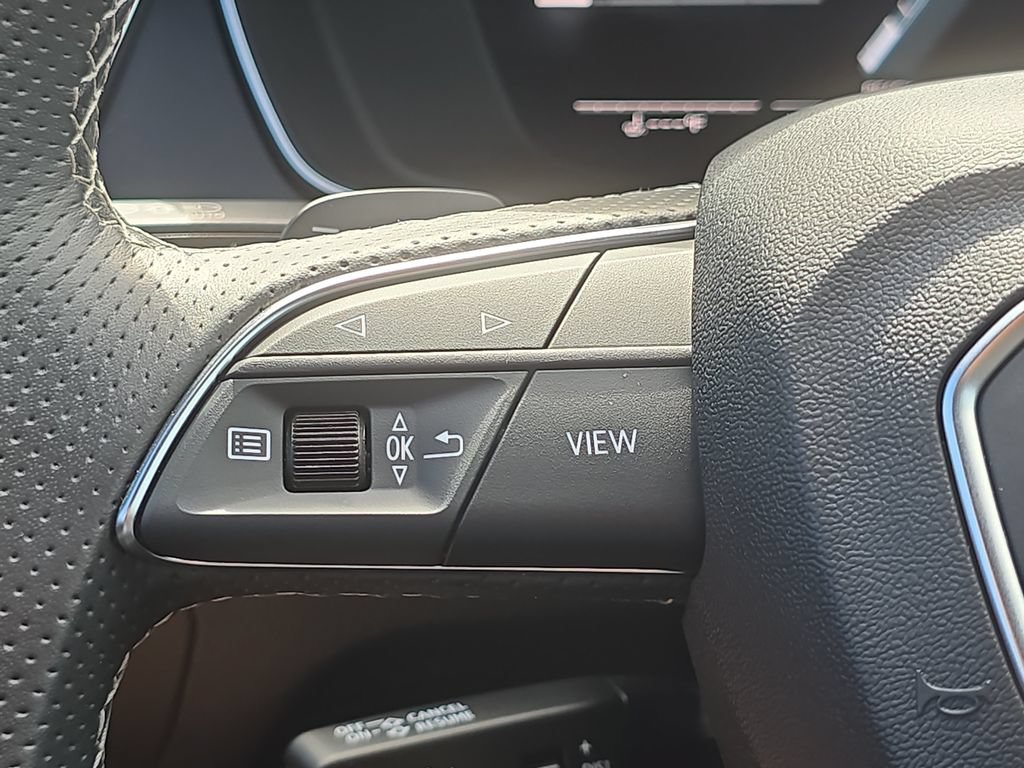 Used 2023 Audi SQ5 Premium Plus w/ Premium Plus Package AWD/4WD image 16