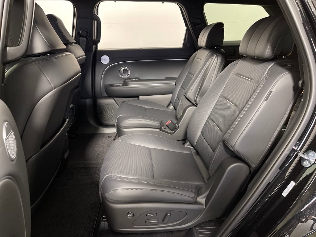 New 2026 Hyundai Palisade Calligraphy FWD image 13