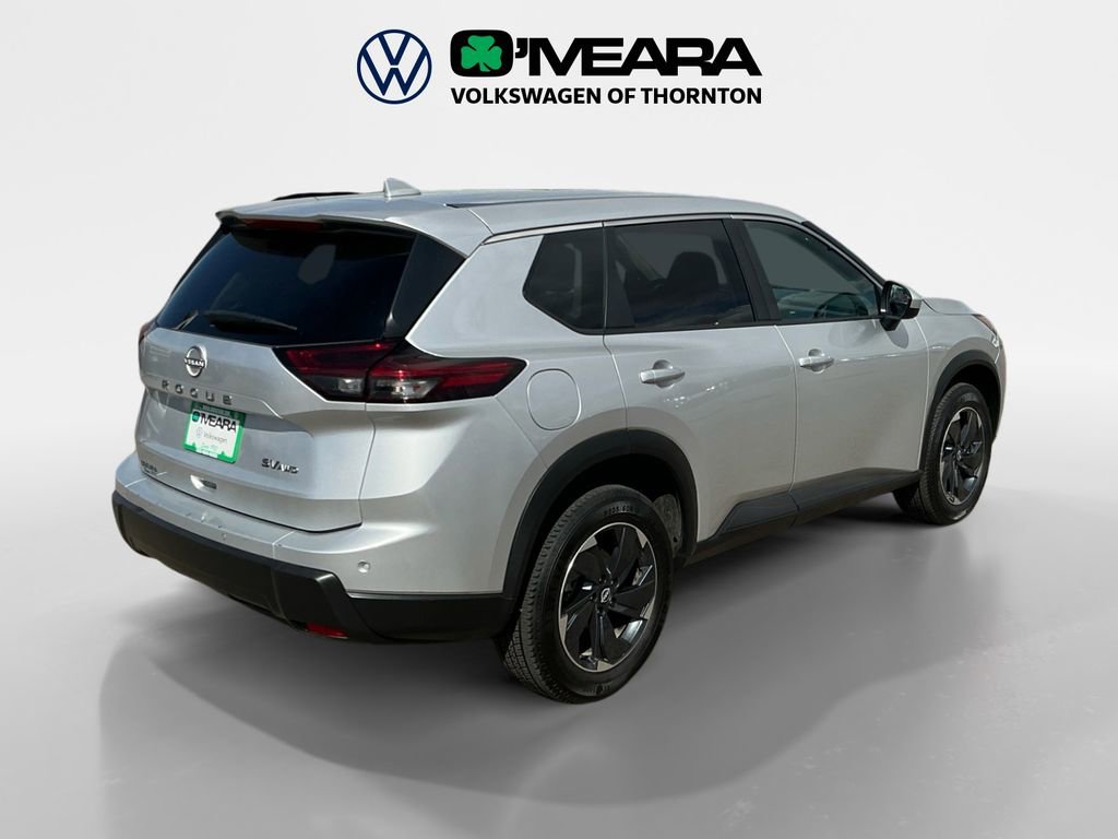 Used 2024 Nissan Rogue SV AWD/4WD image 5
