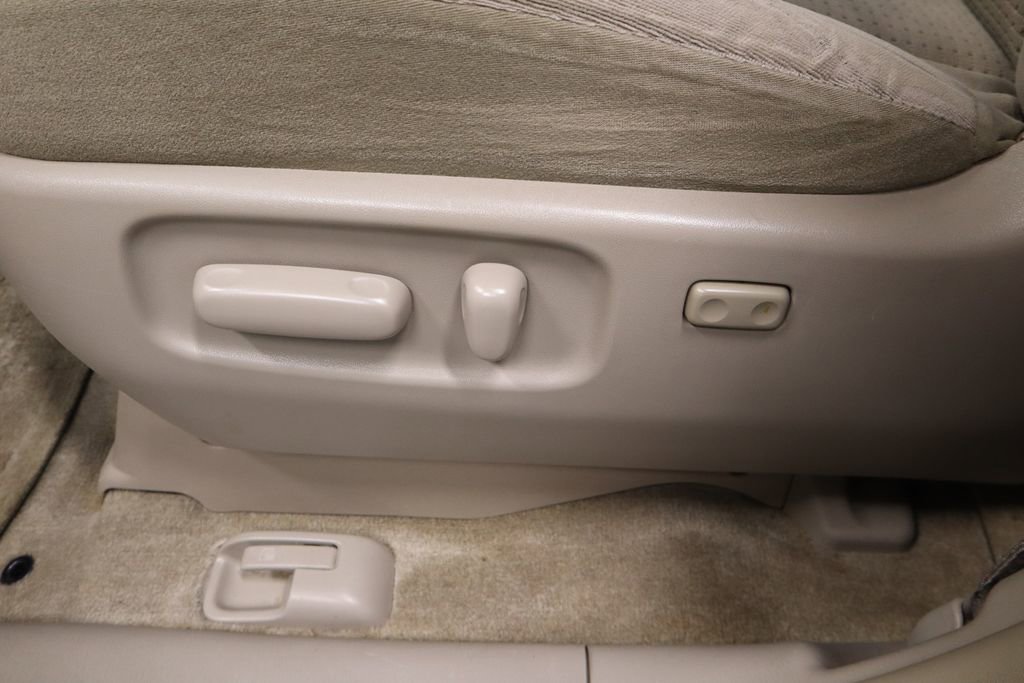 Used 2006 Toyota Sienna LE image 24