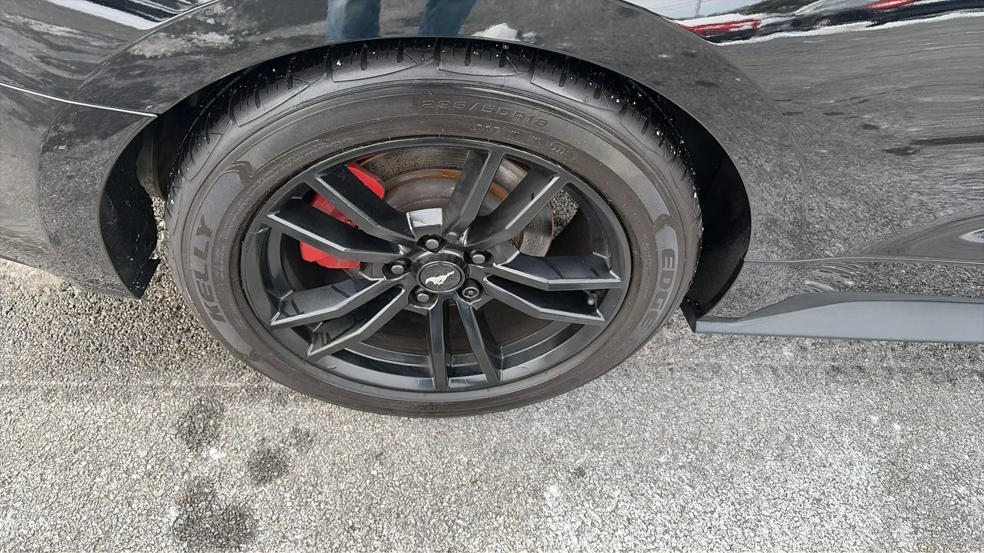 Used 2017 Ford Mustang Coupe image 29