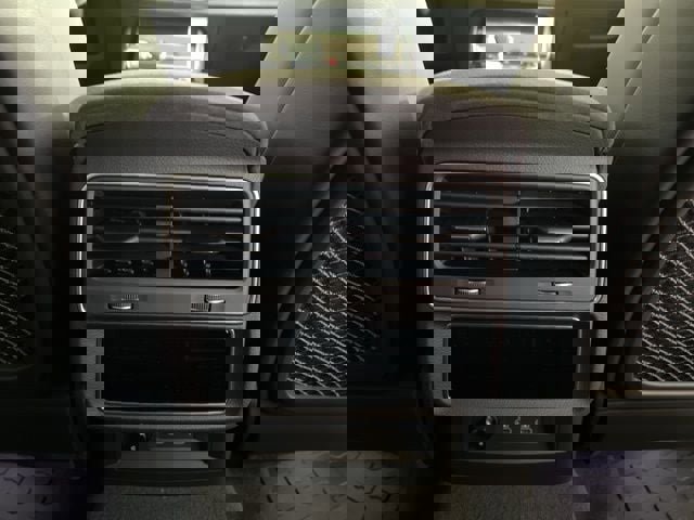 New 2026 Audi RS Q8 performance image 17