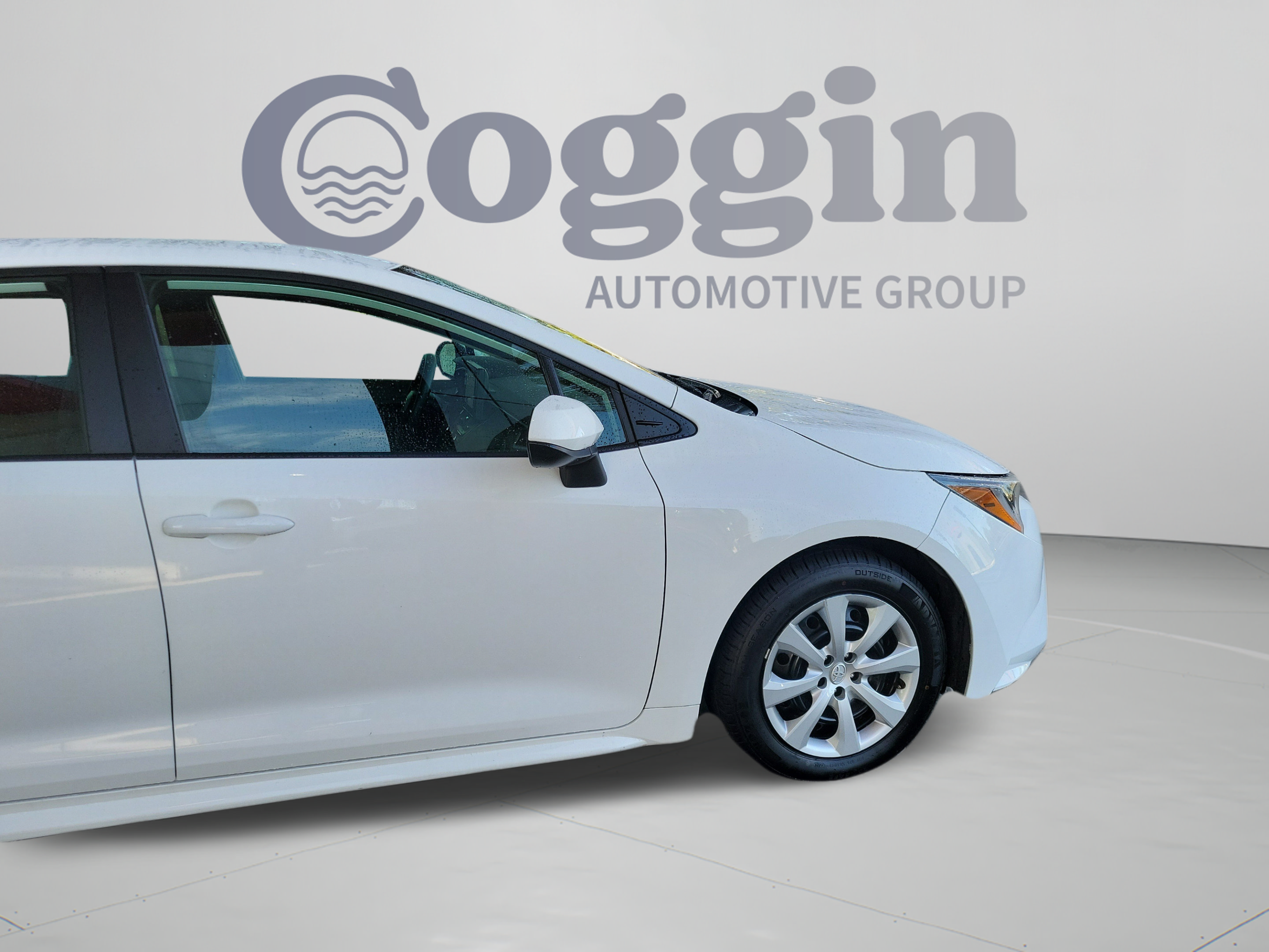 Used 2025 Toyota Corolla LE FWD image 34