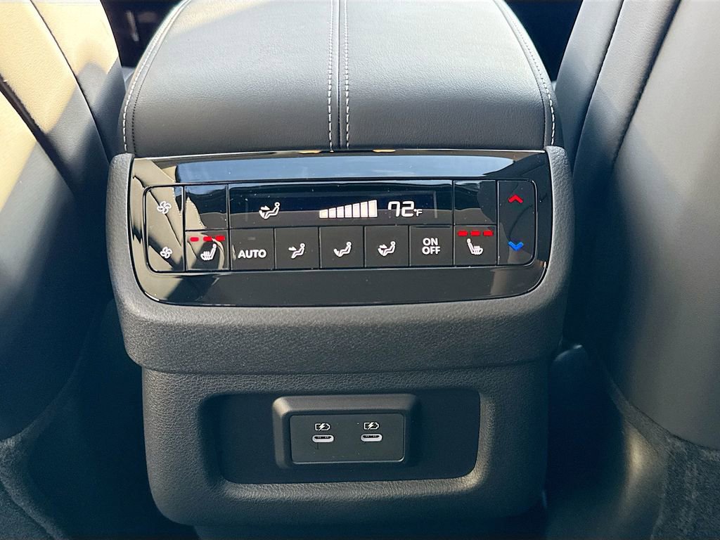 Used 2026 INFINITI QX60 Luxe w/ Cargo Package image 28