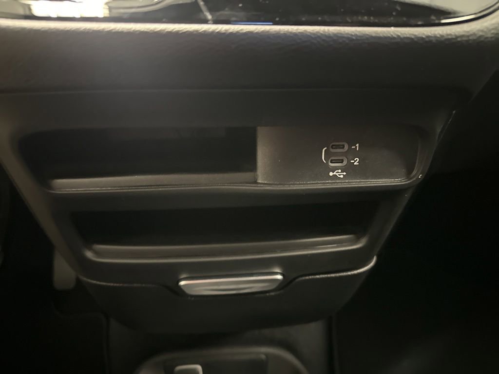 New 2027 Chrysler Pacifica Select AWD/4WD image 31