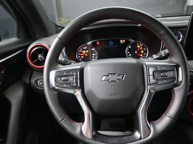 Used 2024 Chevrolet Blazer RS w/ Enhanced Convenience Package FWD image 8