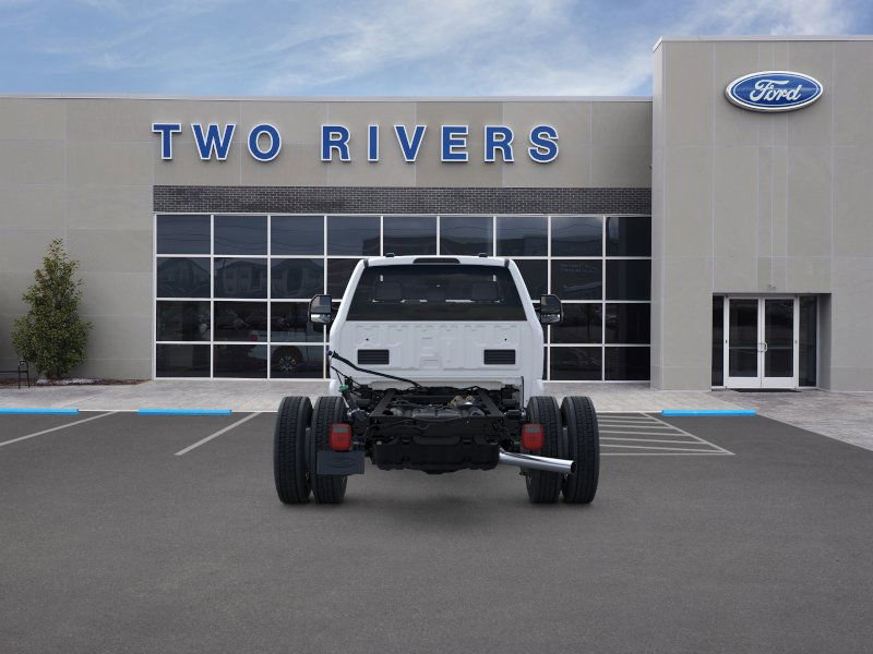New 2025 Ford F550 4x4 Regular Cab Super Duty image 5