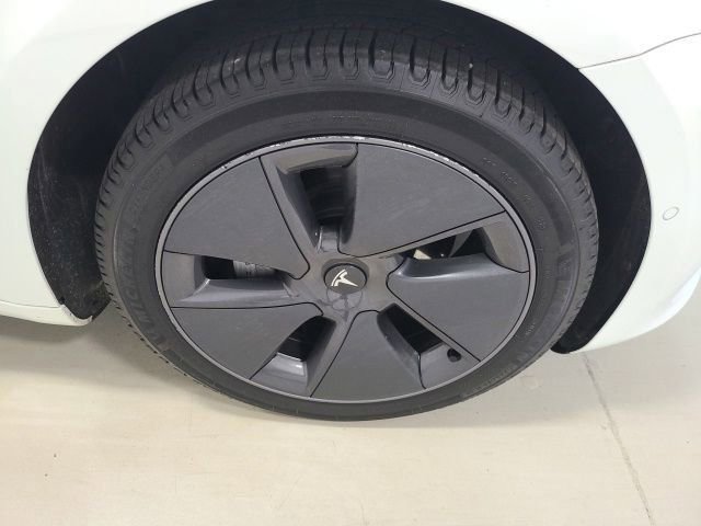 Used 2022 Tesla Model 3 Long Range AWD/4WD image 42