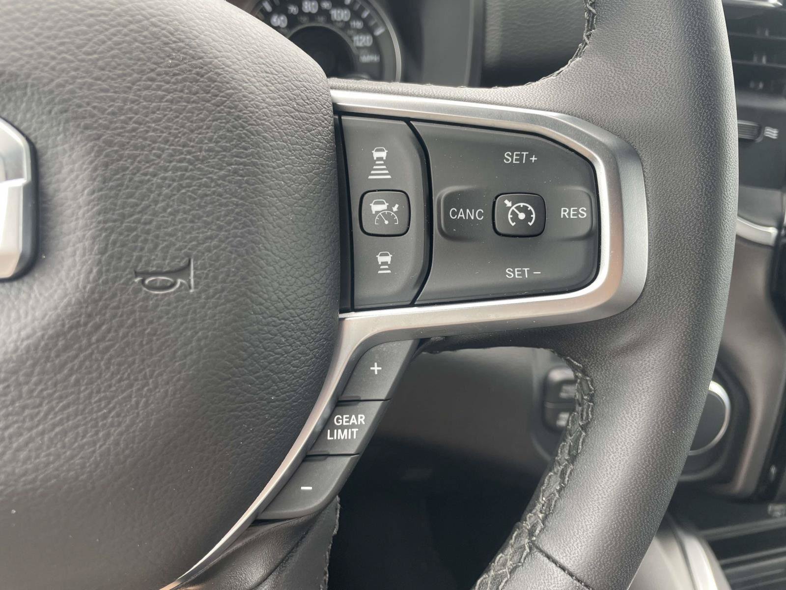 Used 2025 RAM 1500 Big Horn AWD/4WD image 27