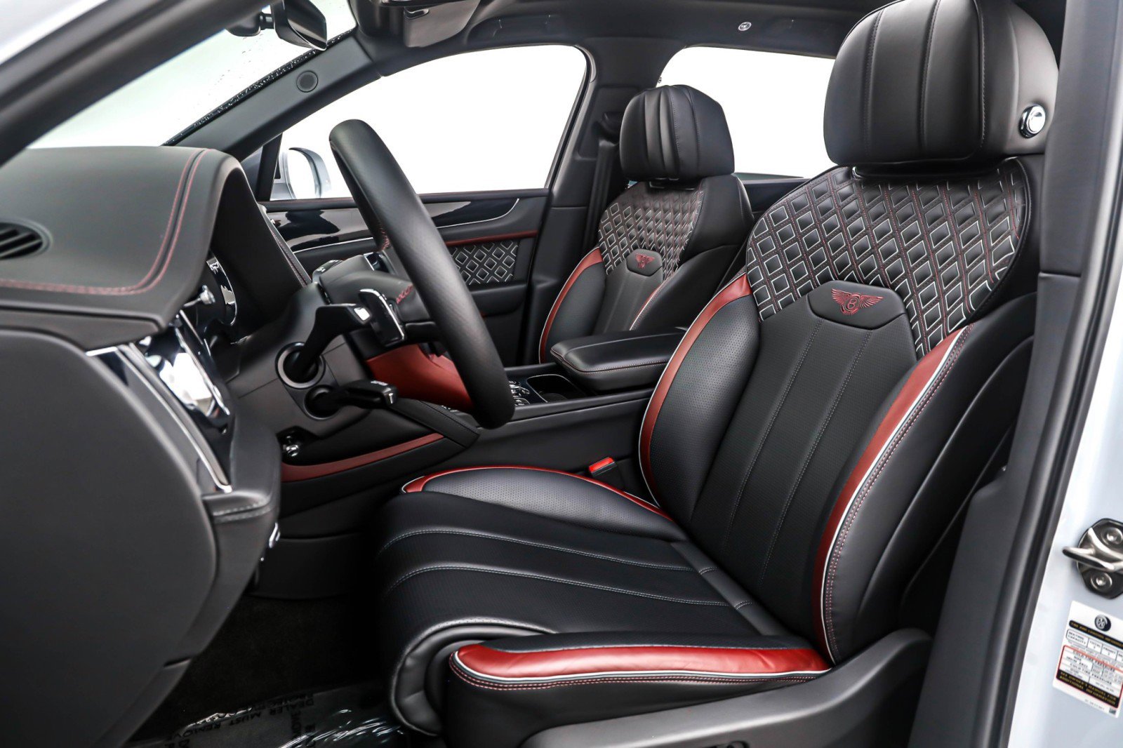 Used 2023 Bentley Bentayga Speed image 17