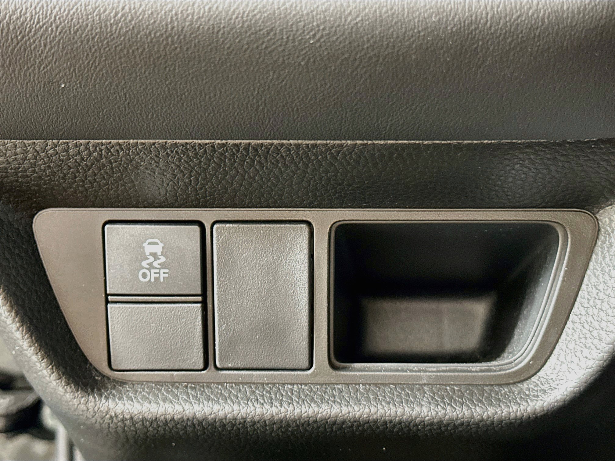 Used 2025 Honda HR-V LX image 16