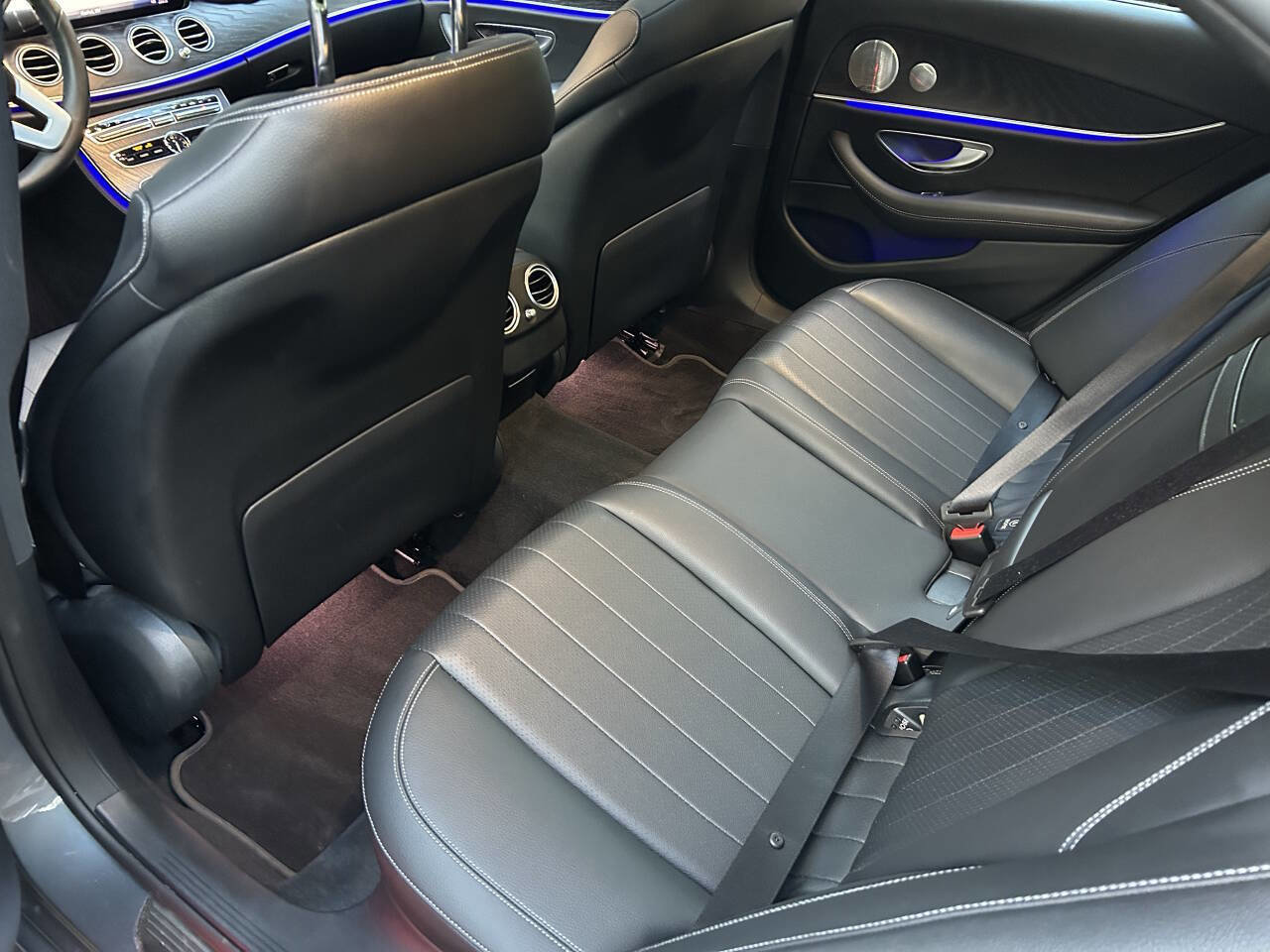 Used 2020 Mercedes-Benz E 350 4MATIC Sedan w/ Parking Assistance Package image 37