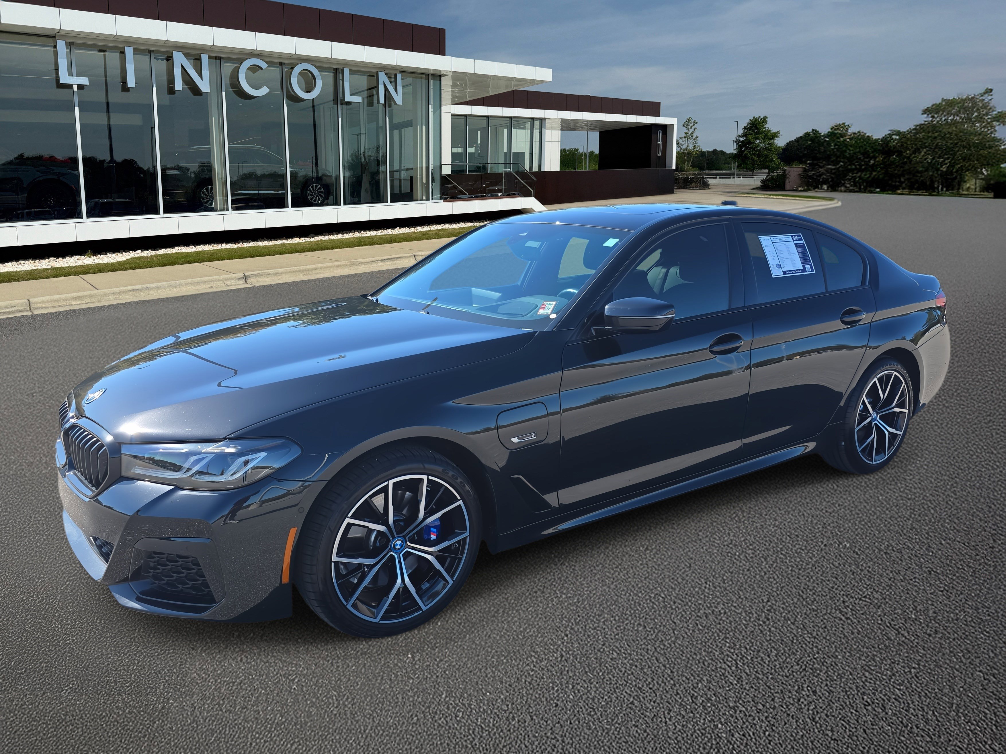 Used 2022 BMW 530e w/ Executive Package