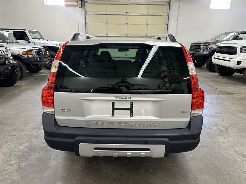 Used 2007 Volvo XC70 AWD/4WD image 4