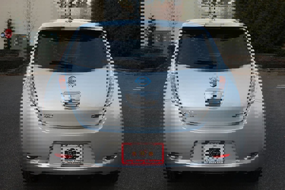 Used 2014 Nissan Leaf S w/ Charge Package image 6