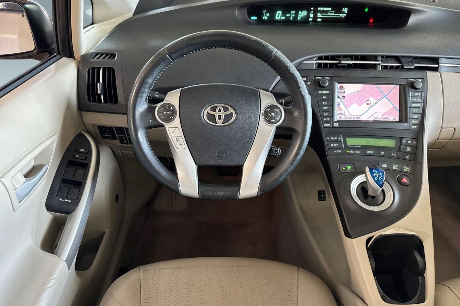Used 2011 Toyota Prius Four w/ Solar Roof Pkg FWD image 32