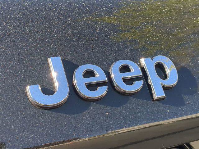 Certified 2023 Jeep Grand Cherokee L Overland image 13