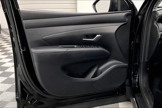 Used 2025 Hyundai Tucson SE FWD image 20