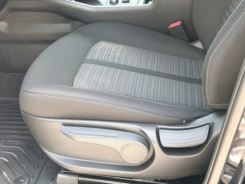 New 2026 Kia Sorento LX FWD image 19