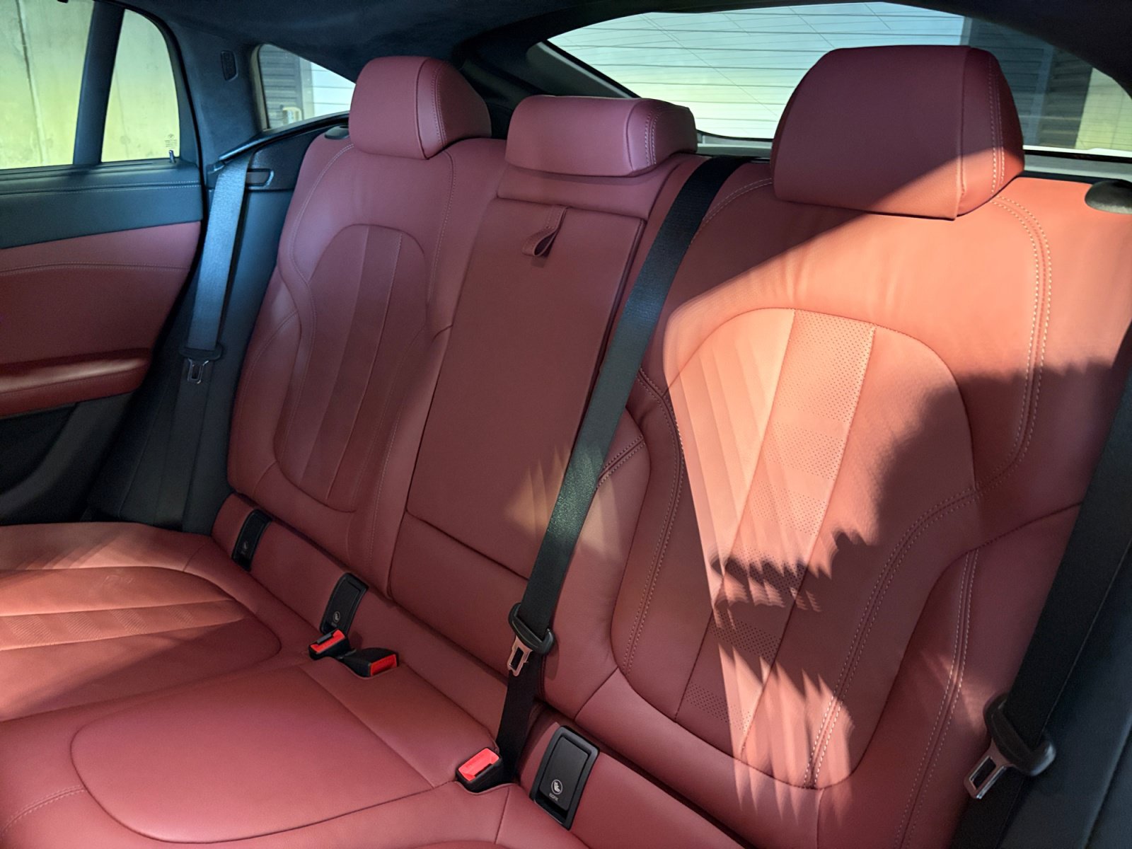 Used 2022 BMW X6 M50i w/ Executive Package AWD/4WD image 33